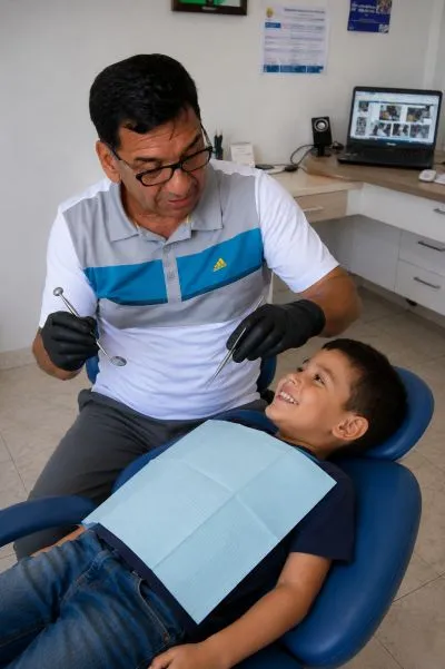Dr. Eduardo Antonio Estupiñan González odontopediatra ibague tolima colombia